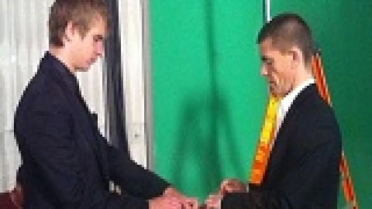 Viktor «Isildur1» Blom, Gus Hansen et Tom Dwan jouent au poker chinois