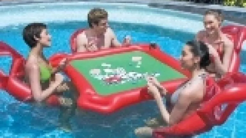 Poker l'été : Les 10 objets insolites