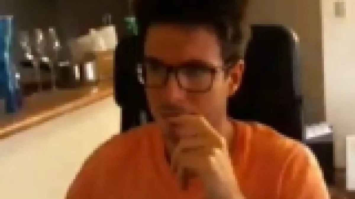 Twitch replay : Artplay joue sur la Zoom 100 de PokerStars.com