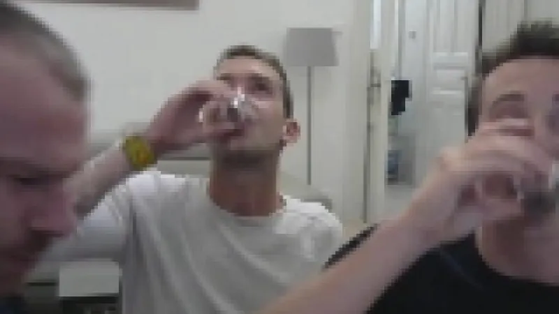 Bibi, Surferpro et Benj se déchirent en vidéo (1/3)