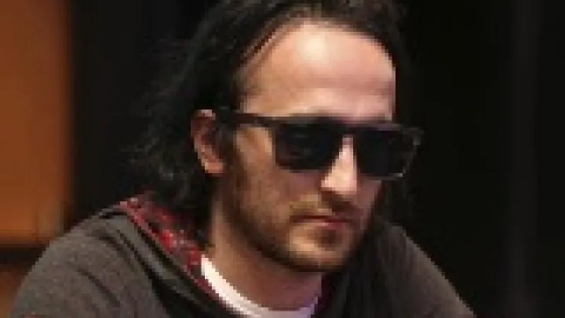 Dans la tête d'un pro : Davidi Kitai aux WSOP 2016 Ep5 - Place au day 2