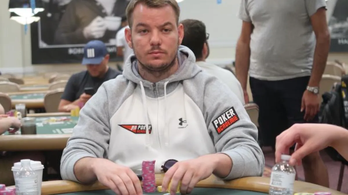 Suivez les aventures de Samy aux WSOP 2023!